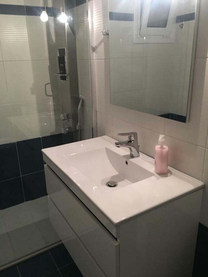 Central 2-Bedroom Luxury Apartment Heraklion  Екстер'єр фото