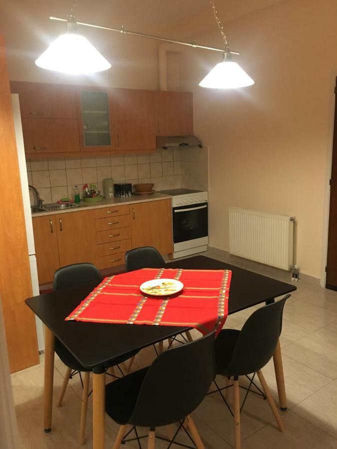 Central 2-Bedroom Luxury Apartment Heraklion  Екстер'єр фото